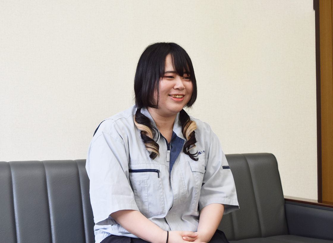 A.Nさんが取材を受けている様子