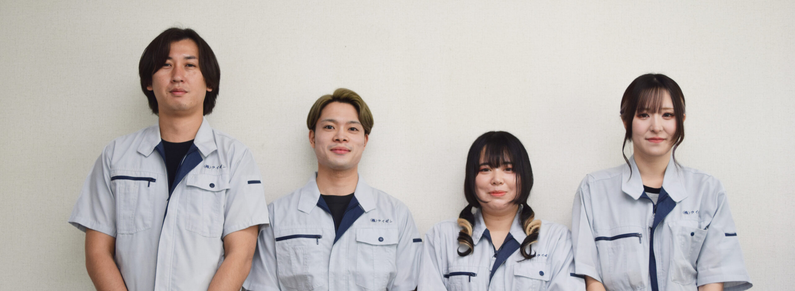 社員の集合写真